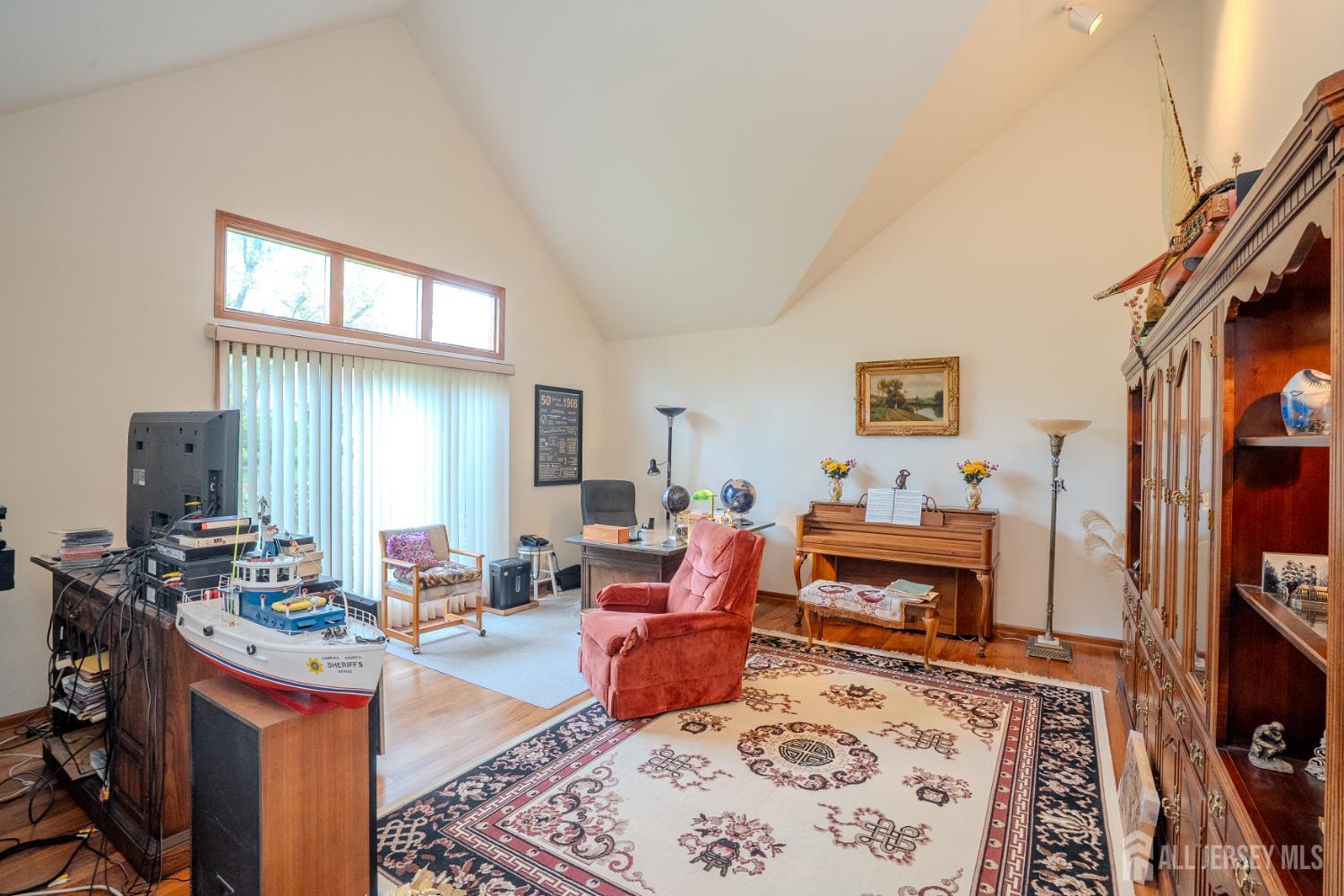 20 Sapphire Drive West Windsor NJ 08550