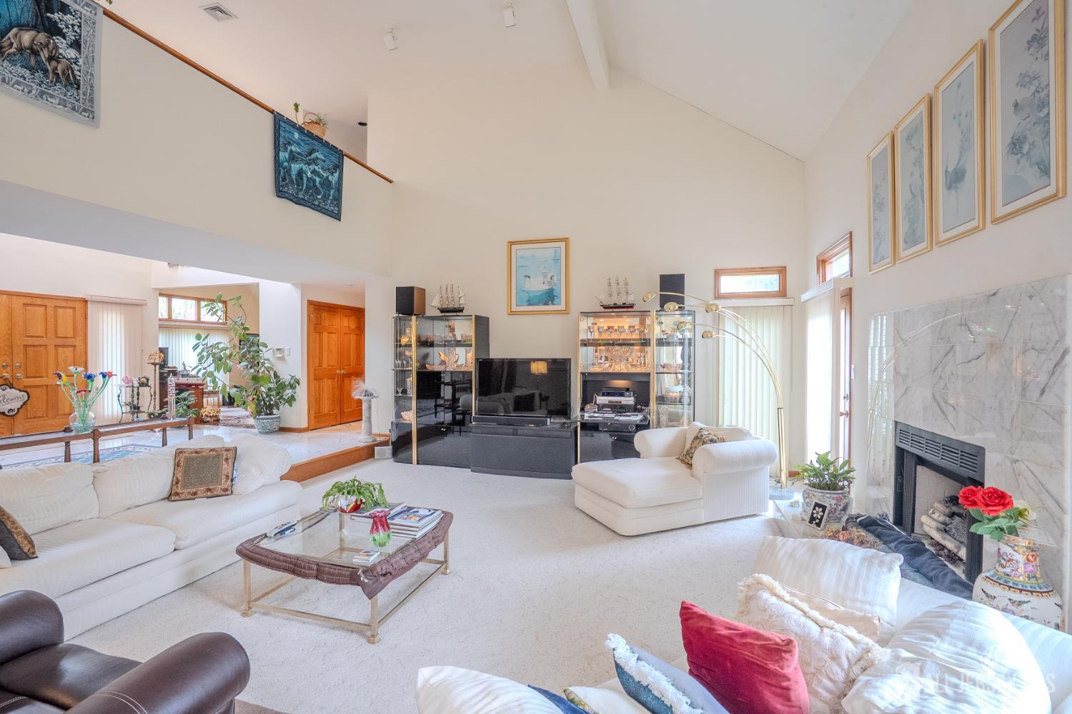 20 Sapphire Drive West Windsor NJ 08550