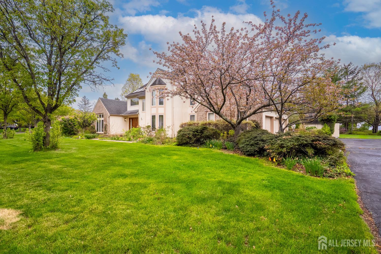20 Sapphire Drive West Windsor NJ 08550