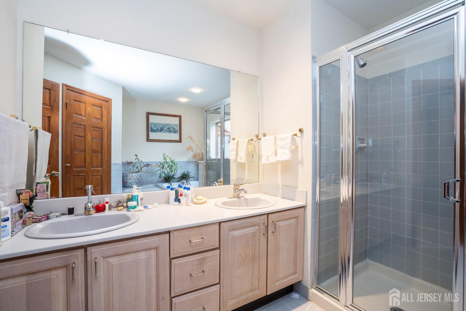 20 Sapphire Drive West Windsor NJ 08550