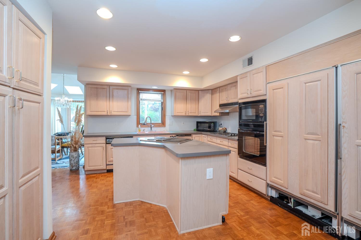 20 Sapphire Drive West Windsor NJ 08550