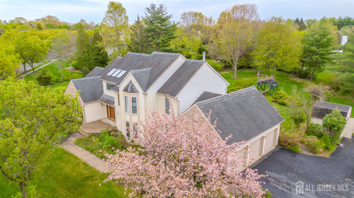 20 Sapphire Drive West Windsor NJ 08550