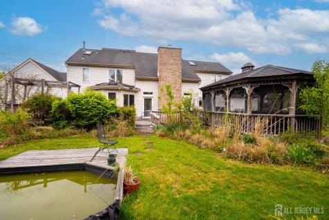 20 Sapphire Drive West Windsor NJ 08550