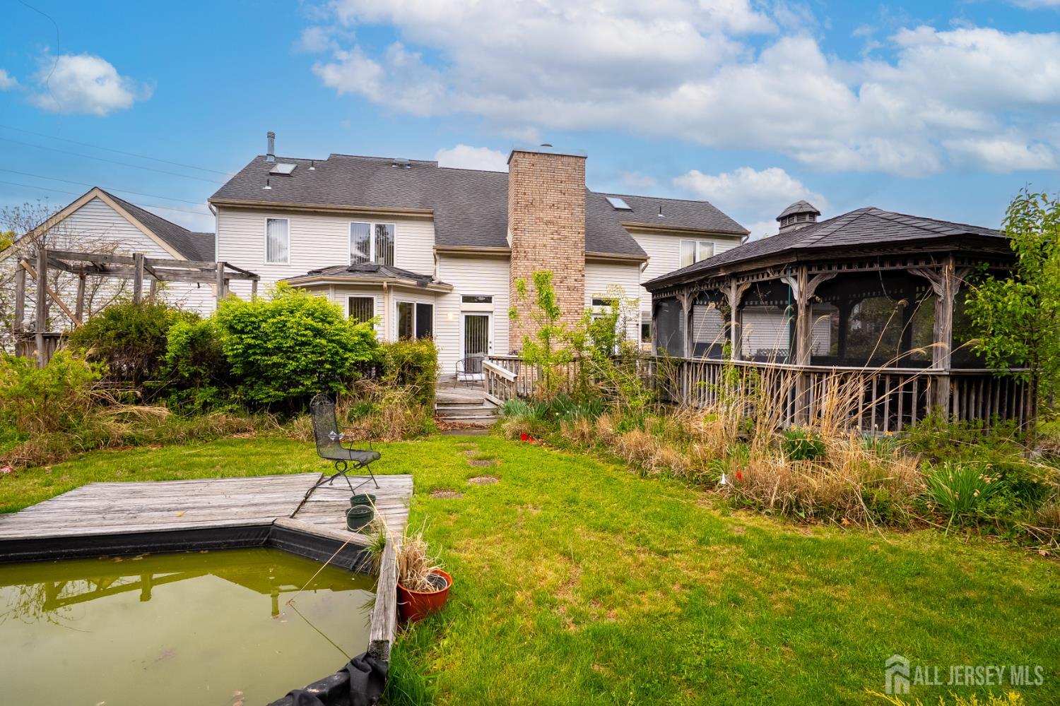 20 Sapphire Drive West Windsor NJ 08550
