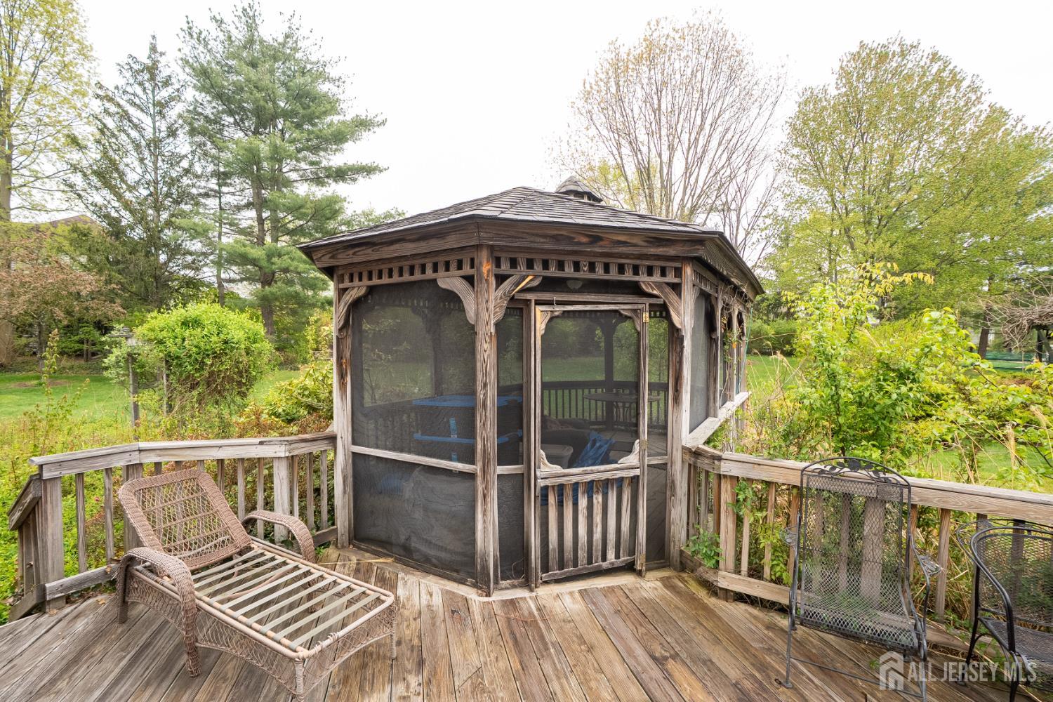 20 Sapphire Drive West Windsor NJ 08550