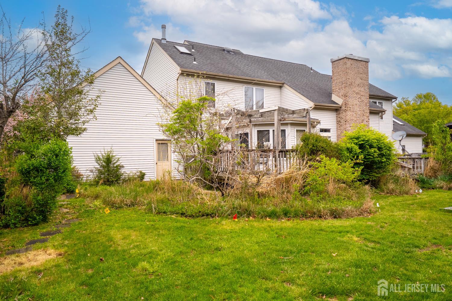 20 Sapphire Drive West Windsor NJ 08550