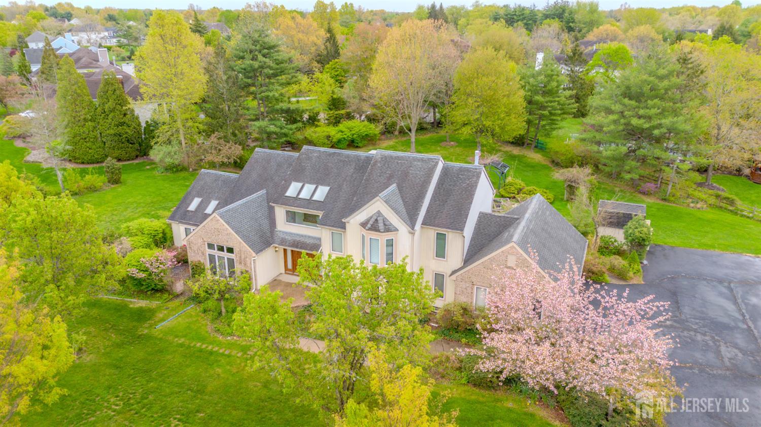 20 Sapphire Drive West Windsor NJ 08550