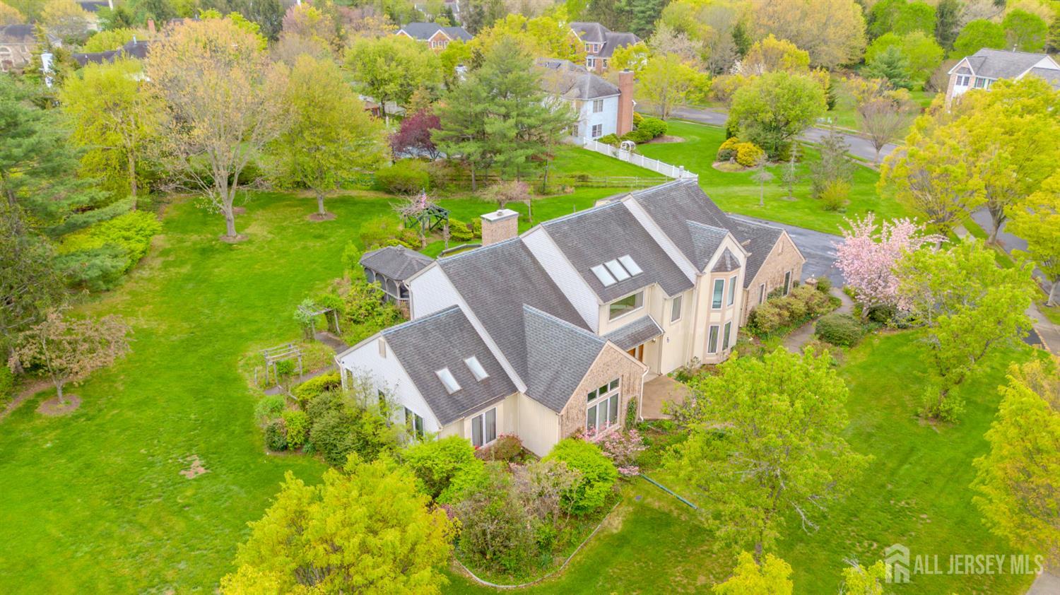 20 Sapphire Drive West Windsor NJ 08550