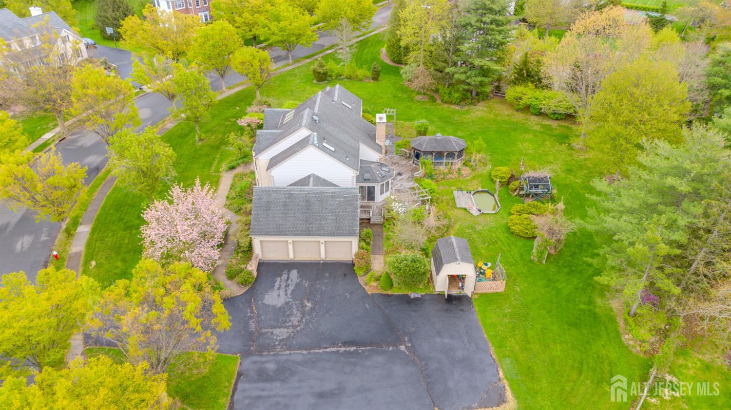 20 Sapphire Drive West Windsor NJ 08550