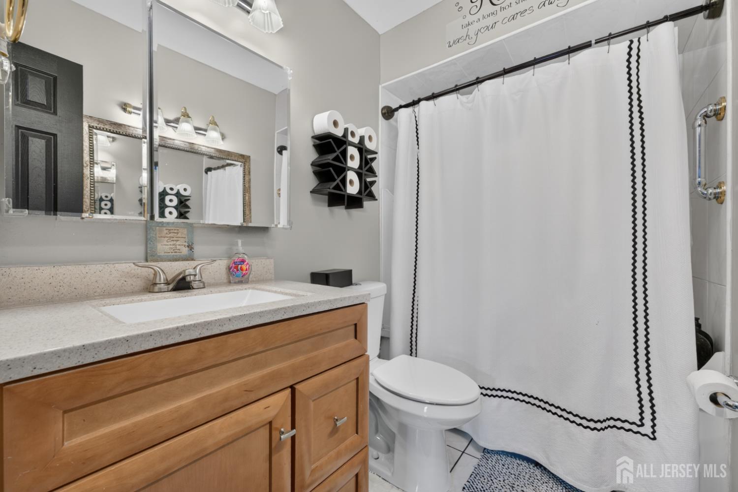 5 Jupiter Court South Amboy NJ 08879