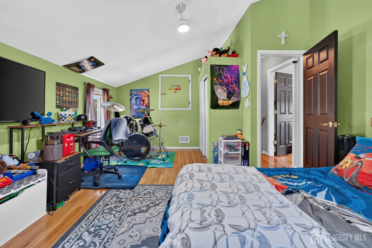 5 Jupiter Court South Amboy NJ 08879