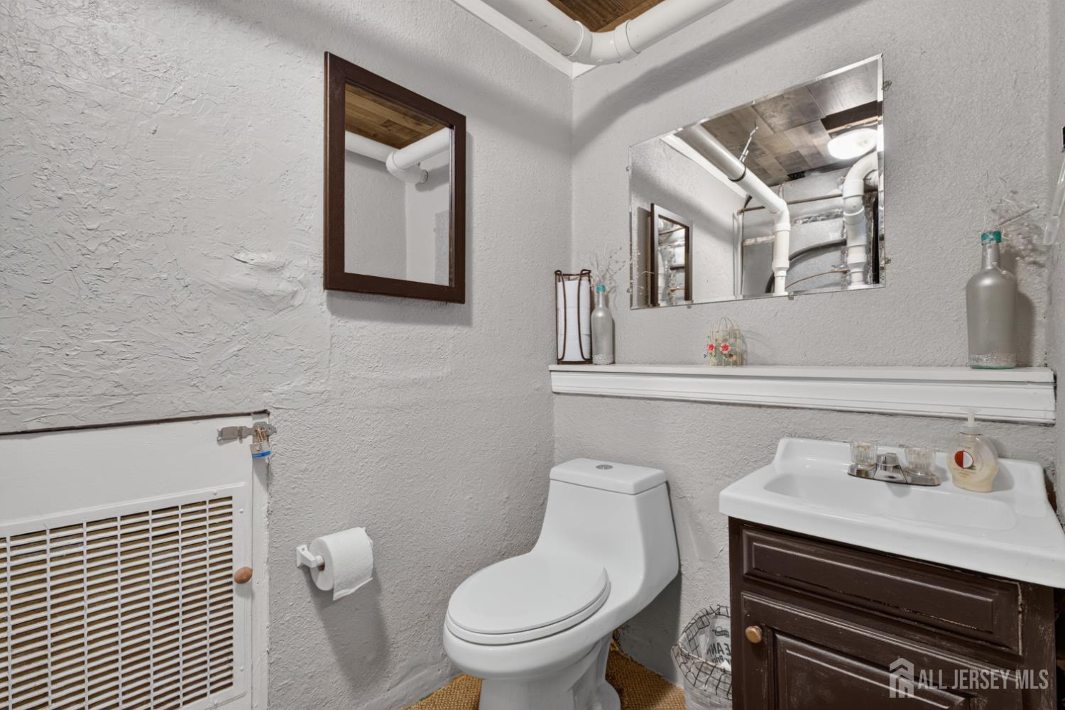 5 Jupiter Court South Amboy NJ 08879