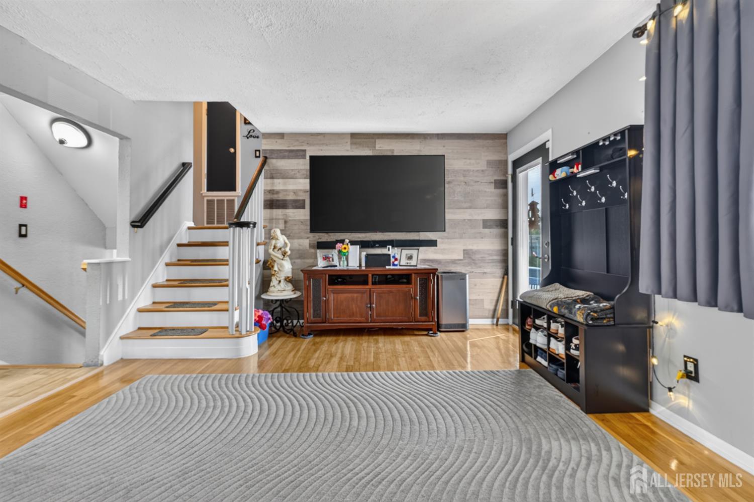 5 Jupiter Court South Amboy NJ 08879