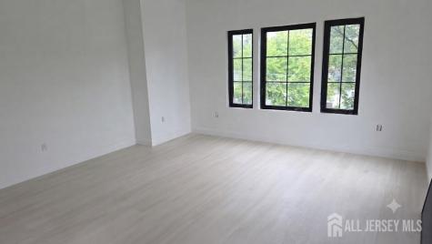 10 Poe Avenue Franklin Twsp NJ 08873