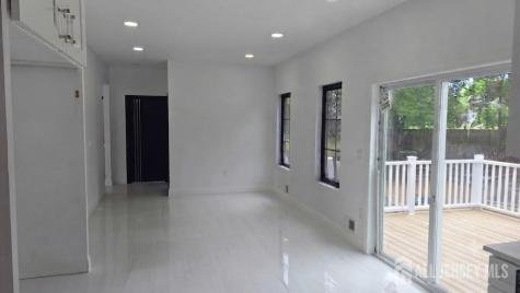 10 Poe Avenue Franklin Twsp NJ 08873