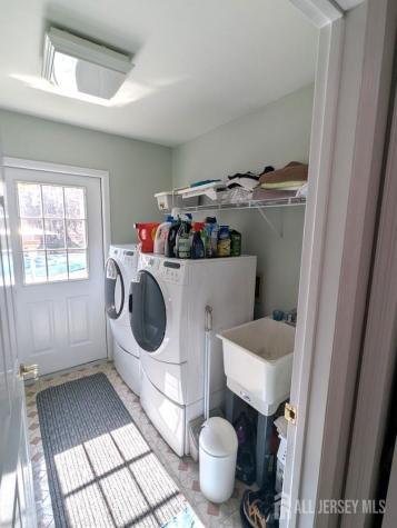 16 Dante Road Monroe NJ 08831