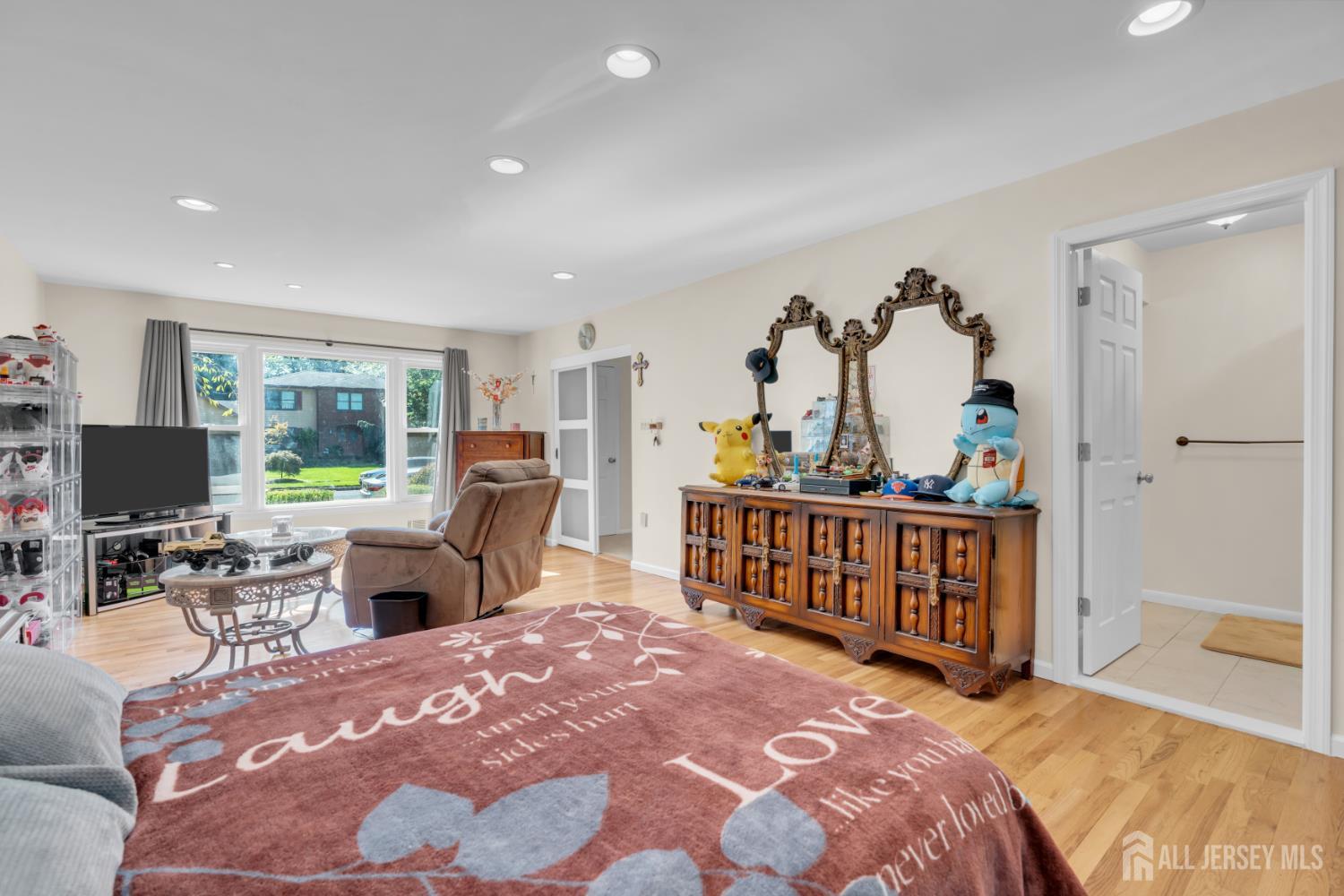 6 Mount Court East Brunswick NJ 08816