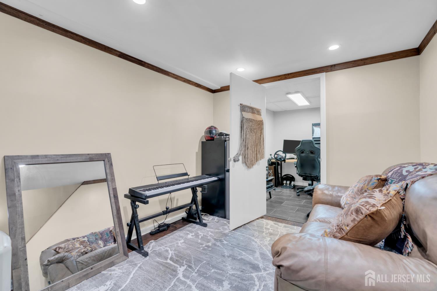 6 Mount Court East Brunswick NJ 08816