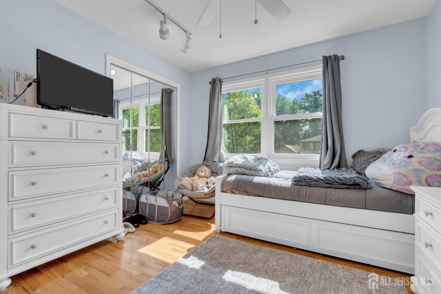 6 Mount Court East Brunswick NJ 08816