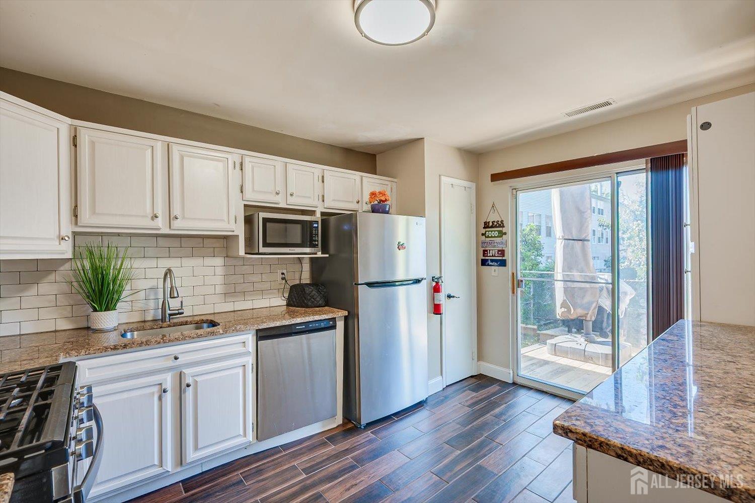 57 Renaissance Lane New Brunswick NJ 08901