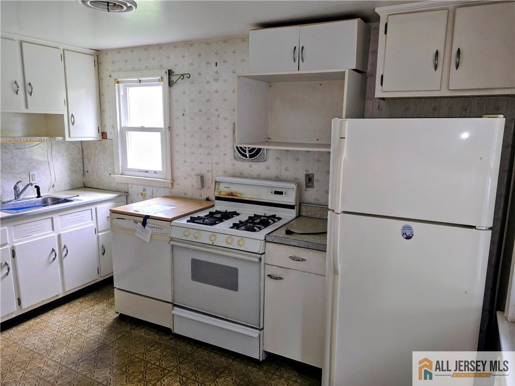 118 Standiford Avenue Sayreville NJ 08872