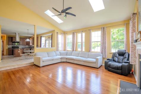 15 Inverness Lane East Windsor NJ 08520