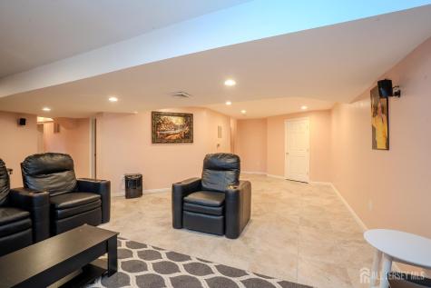 15 Inverness Lane East Windsor NJ 08520