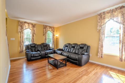 15 Inverness Lane East Windsor NJ 08520