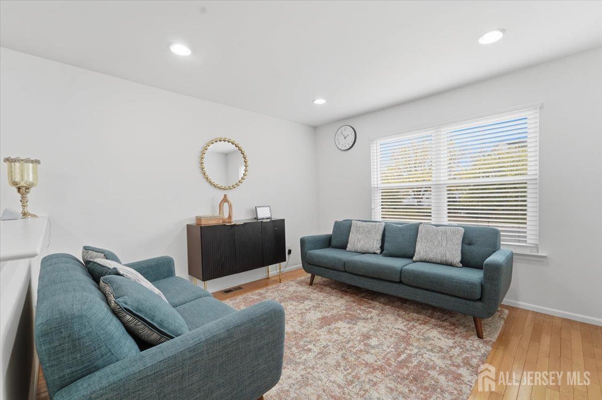 133 Keswick Drive Piscataway NJ 08854