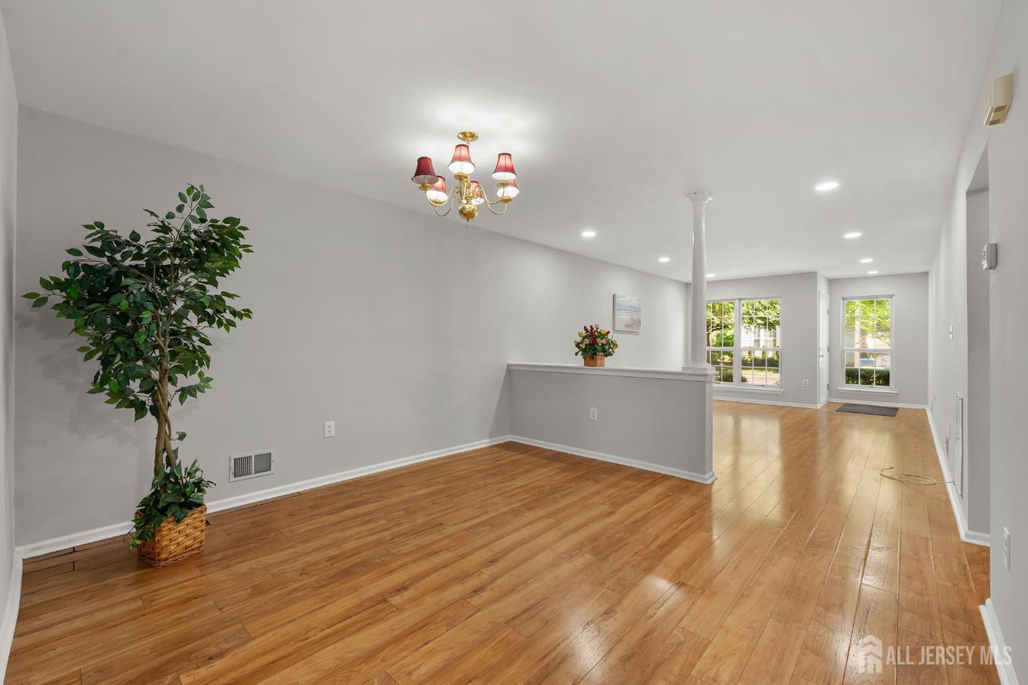16 Lee Court Plainsboro NJ 08536