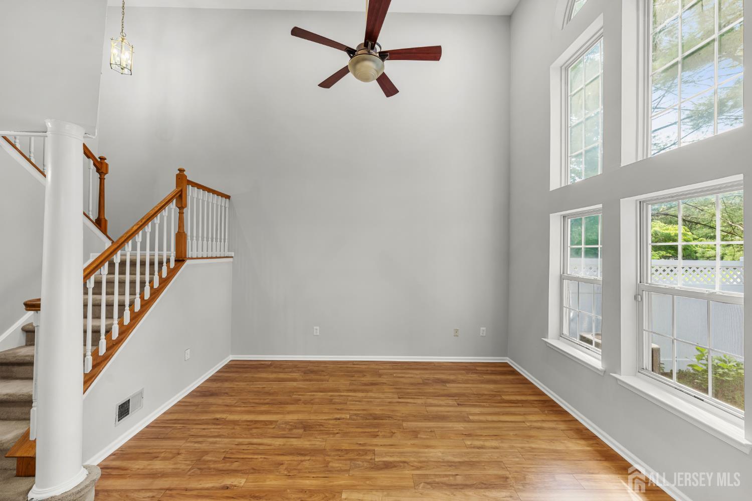 16 Lee Court Plainsboro NJ 08536
