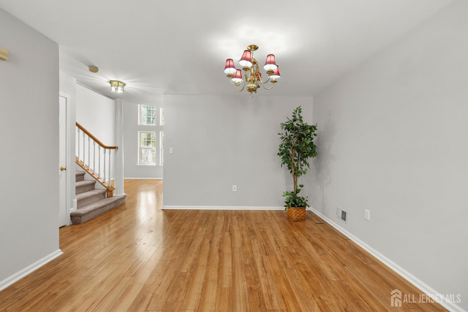 16 Lee Court Plainsboro NJ 08536