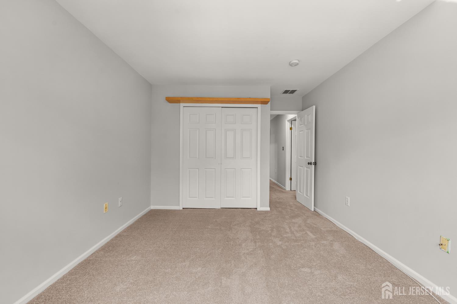 16 Lee Court Plainsboro NJ 08536