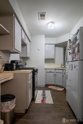 1025 Schmidt Lane North Brunswick NJ 08902