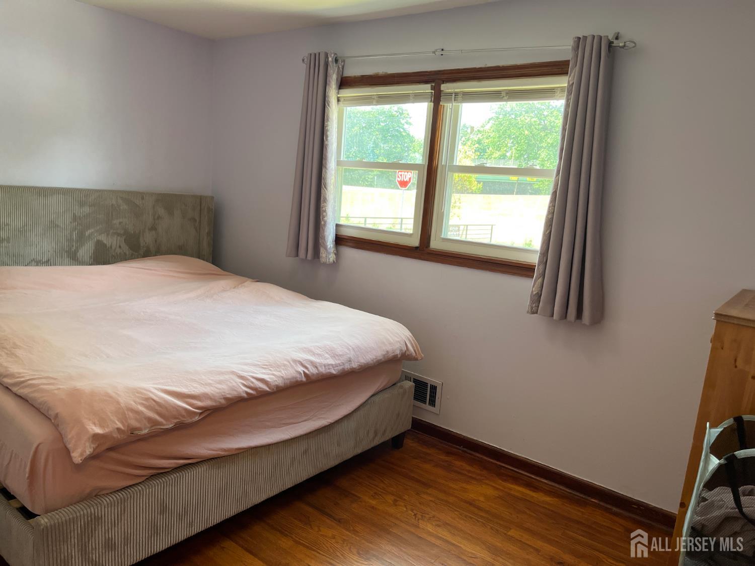 10 Travers Avenue Edison NJ 08817