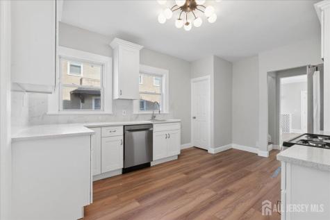 109 E 6 Avenue Roselle NJ 07203