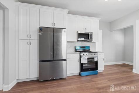 109 E 6 Avenue Roselle NJ 07203