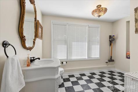 1 Cedar Court Roosevelt NJ 08555