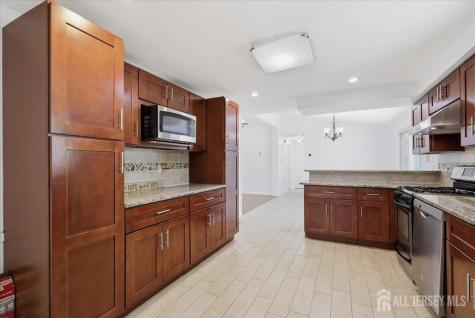 1984 6th Street North Brunswick NJ 08902