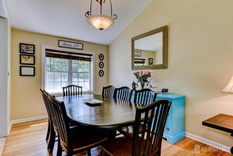 17 Sand Road Milltown NJ 08850