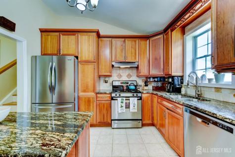 17 Sand Road Milltown NJ 08850