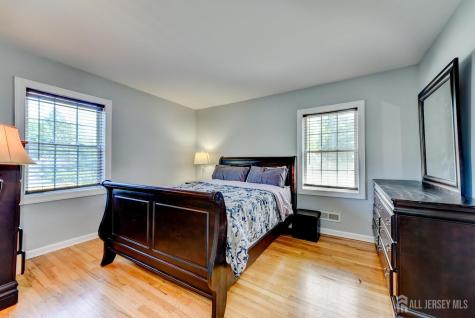 17 Sand Road Milltown NJ 08850