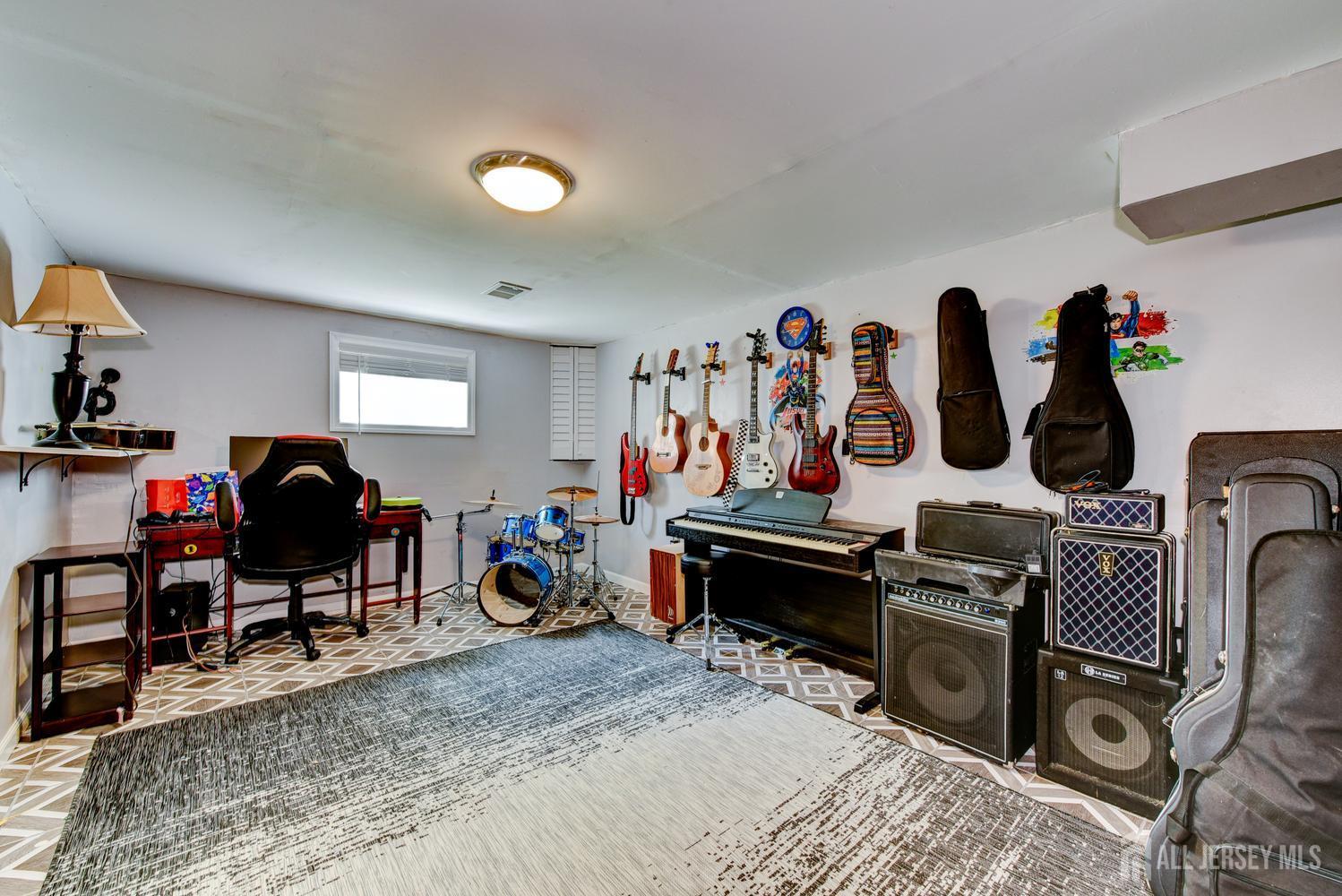 17 Sand Road Milltown NJ 08850