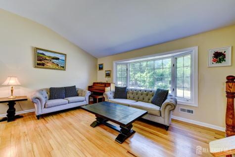 17 Sand Road Milltown NJ 08850