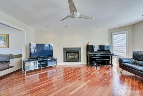 37 Jernee Drive East Brunswick NJ 08816