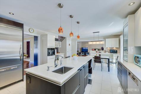 37 Jernee Drive East Brunswick NJ 08816