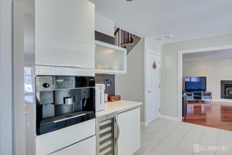 37 Jernee Drive East Brunswick NJ 08816