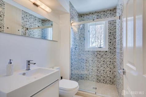 37 Jernee Drive East Brunswick NJ 08816