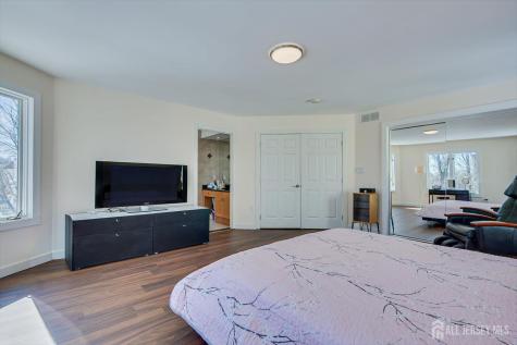 37 Jernee Drive East Brunswick NJ 08816