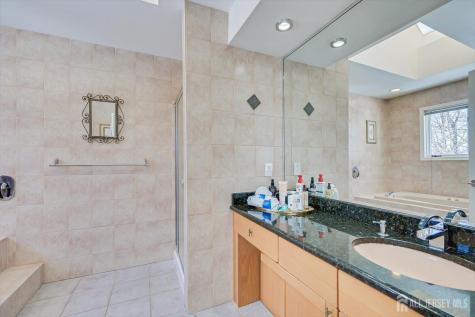 37 Jernee Drive East Brunswick NJ 08816